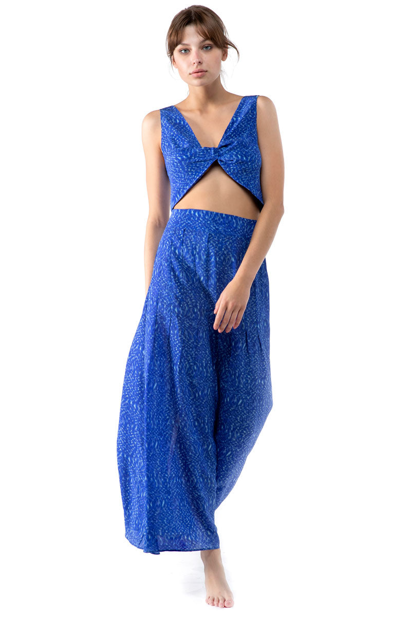 Loose Twisted Crop Top