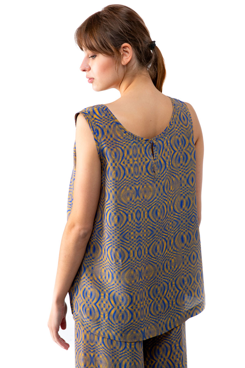 Loose Sleeveless Top